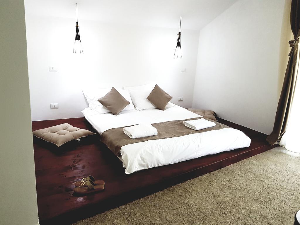 Heaven Guesthouse Corbeni Exterior photo