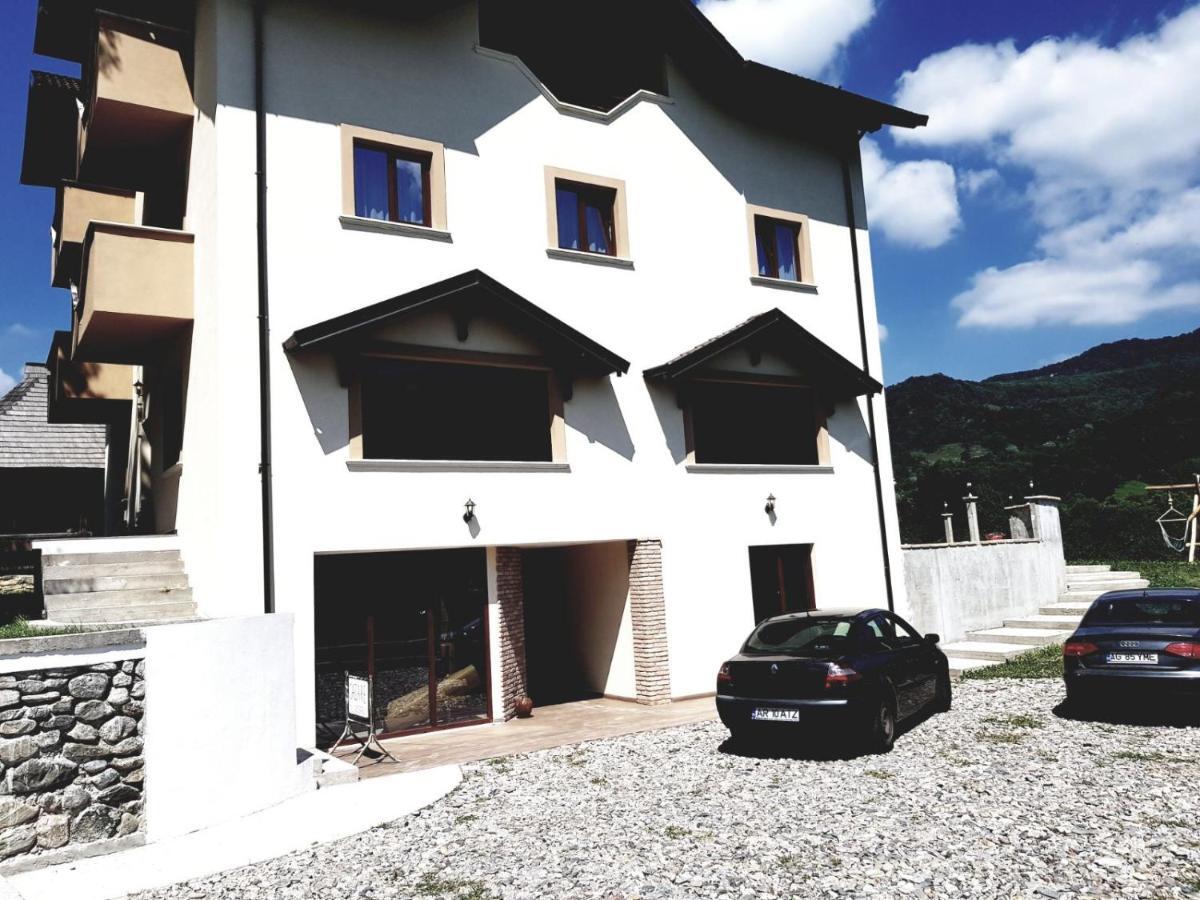 Heaven Guesthouse Corbeni Exterior photo