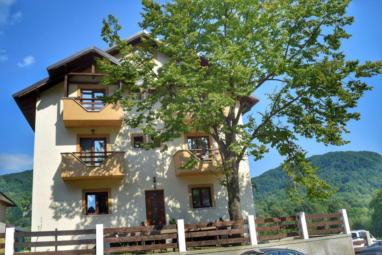 Heaven Guesthouse Corbeni Exterior photo
