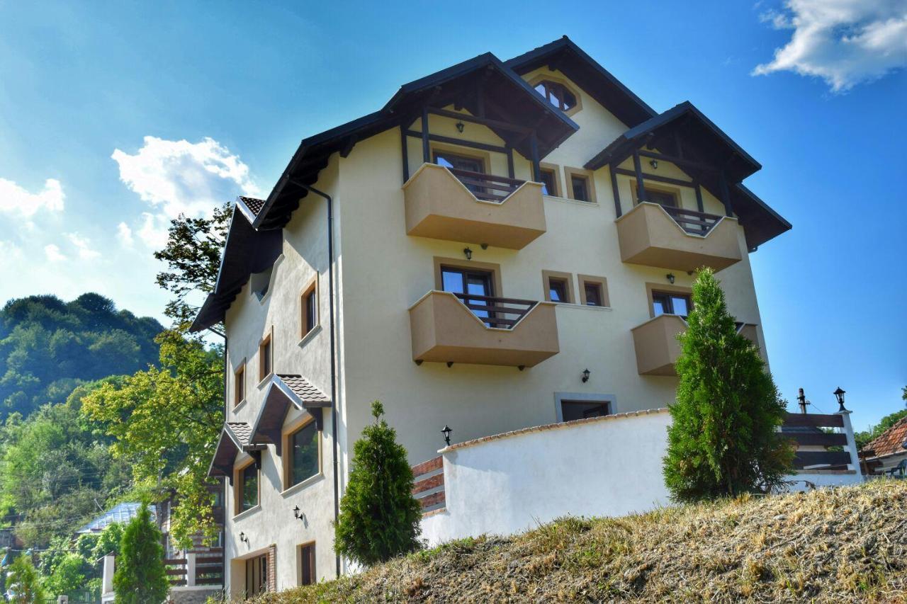 Heaven Guesthouse Corbeni Exterior photo